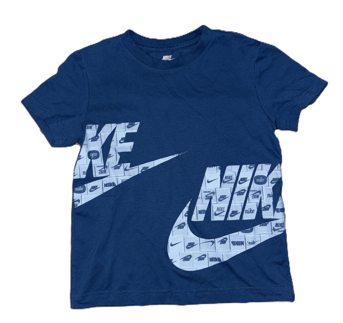 Nike T-shirt