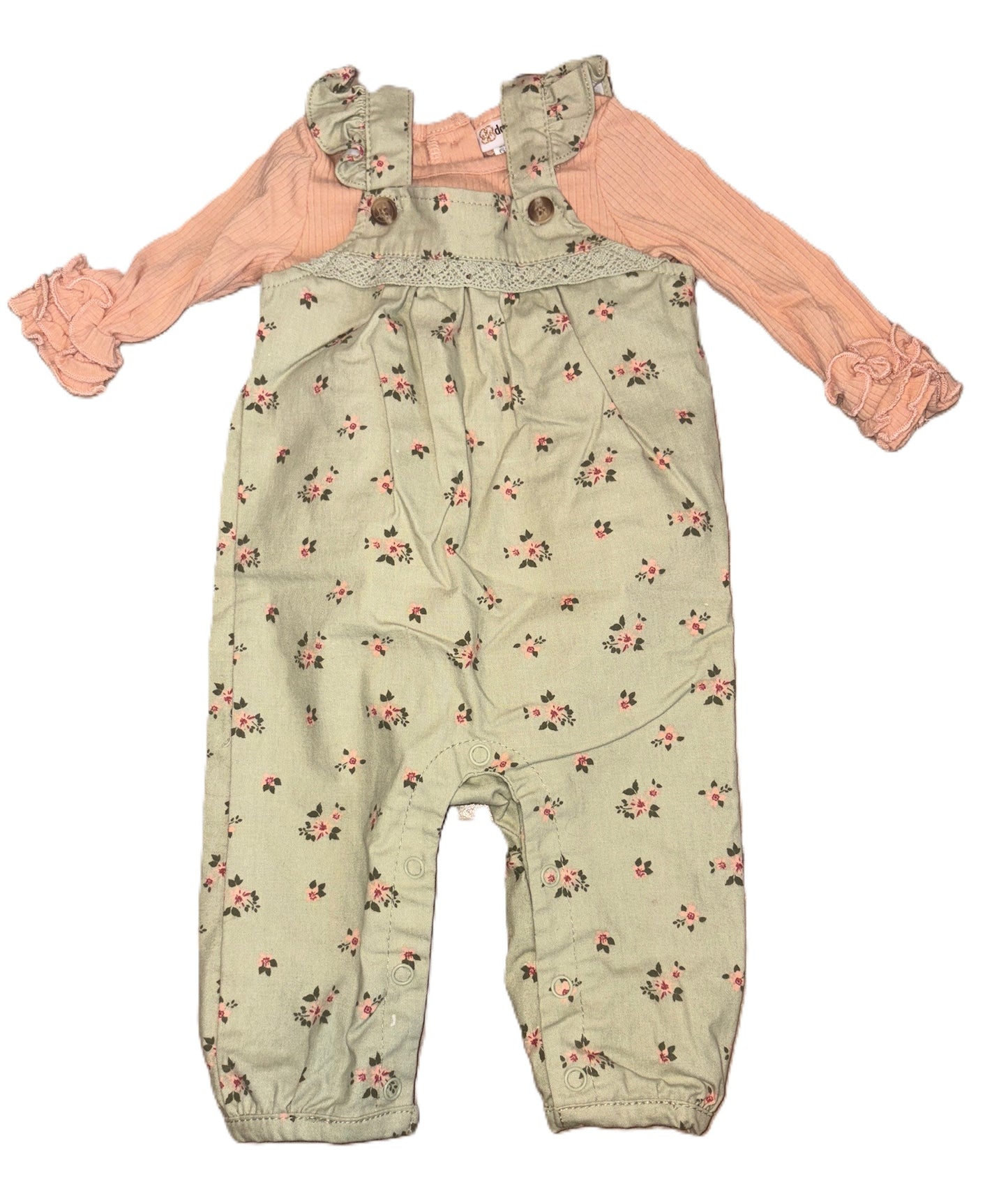 Daisy Fuentes Outfit